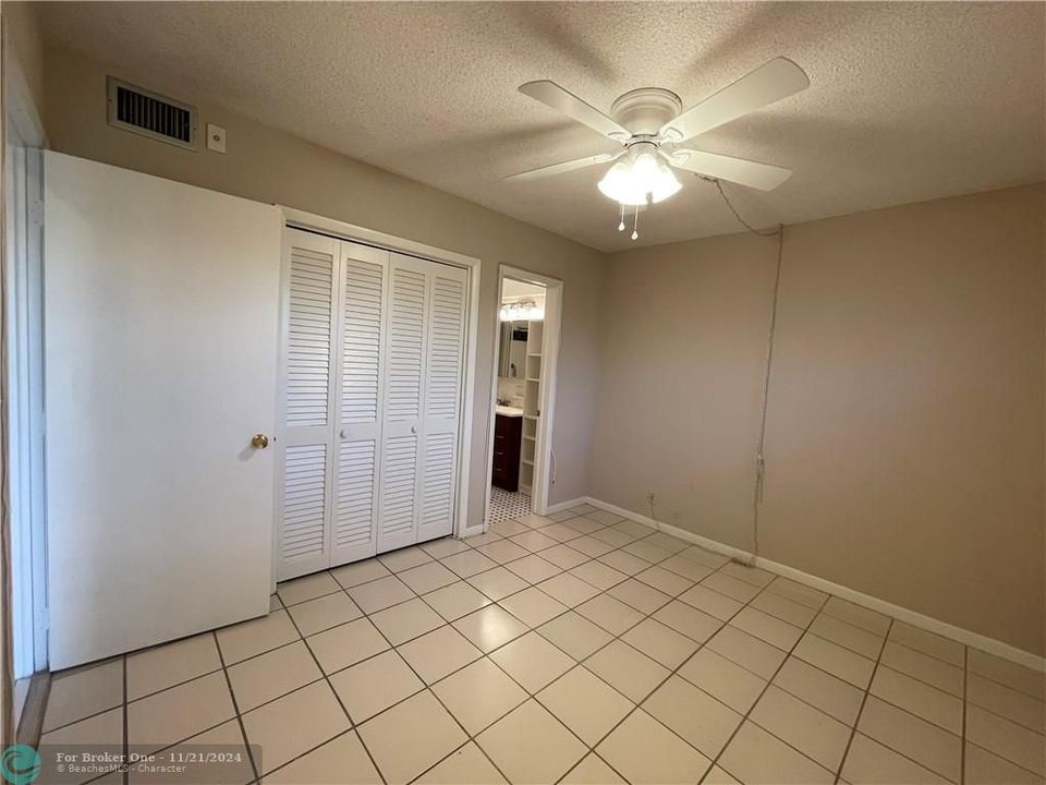 For Rent: $1,635 (2 beds, 1 baths, 835 Square Feet)