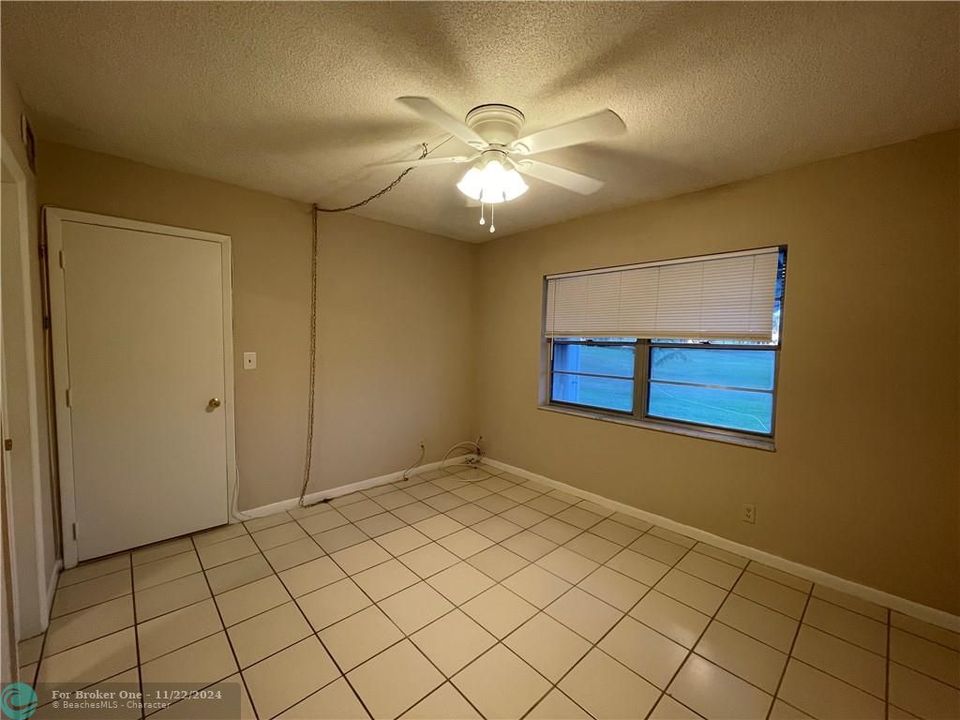 For Rent: $1,635 (2 beds, 1 baths, 835 Square Feet)