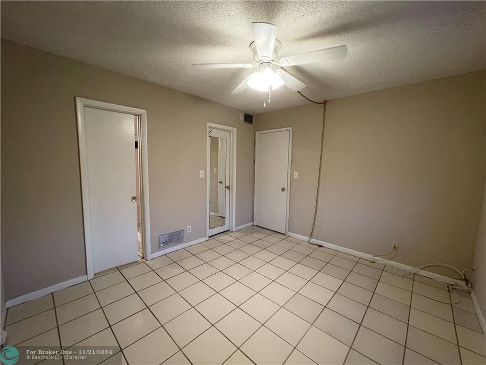 For Rent: $1,635 (2 beds, 1 baths, 835 Square Feet)