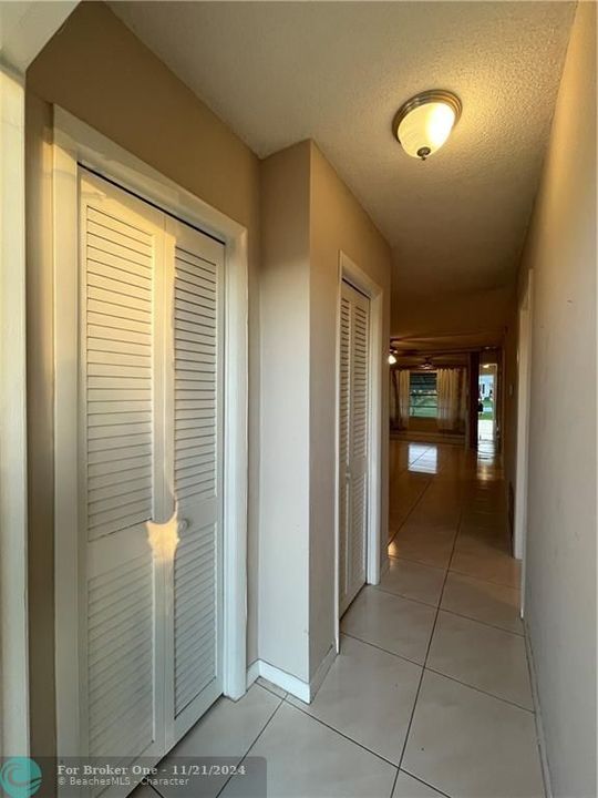 For Rent: $1,635 (2 beds, 1 baths, 835 Square Feet)