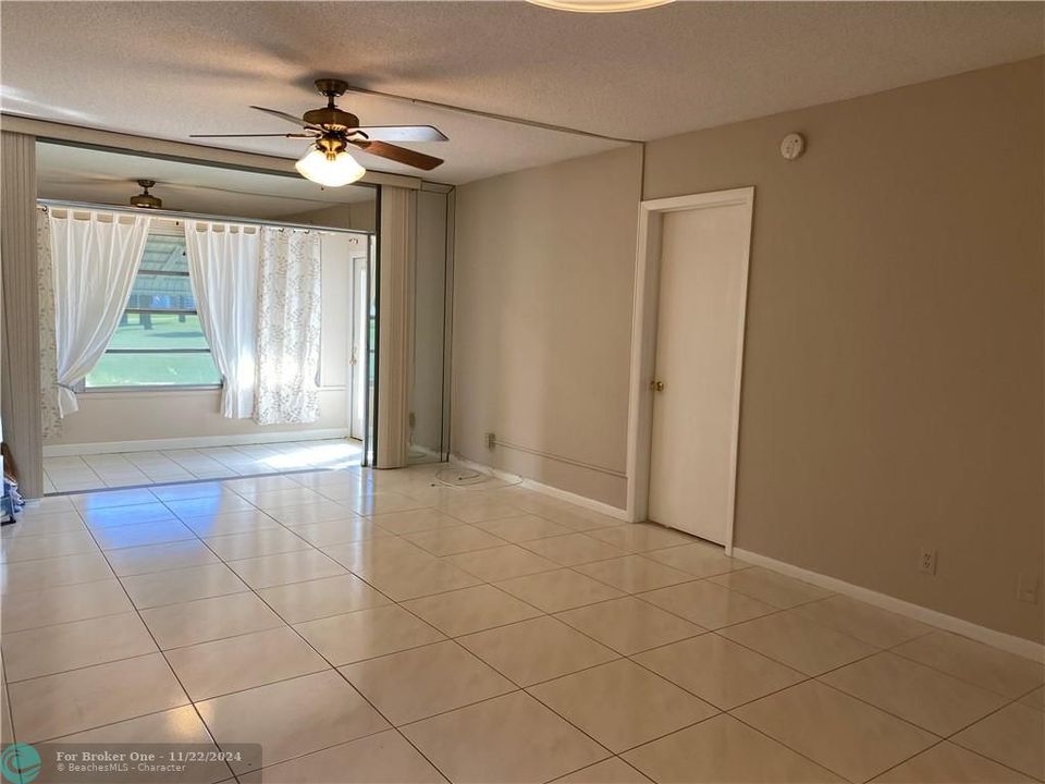 For Rent: $1,635 (2 beds, 1 baths, 835 Square Feet)