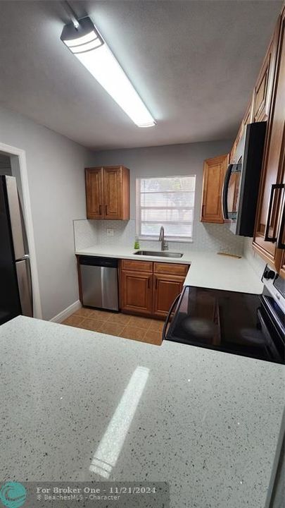 For Sale: $179,900 (1 beds, 1 baths, 645 Square Feet)