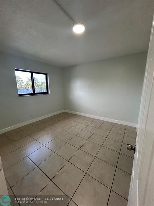 For Rent: $1,475 (1 beds, 1 baths, 10575 Square Feet)