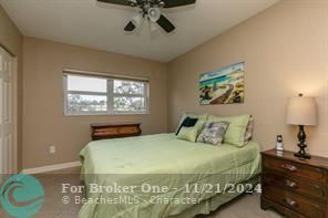 For Sale: $169,900 (2 beds, 2 baths, 940 Square Feet)