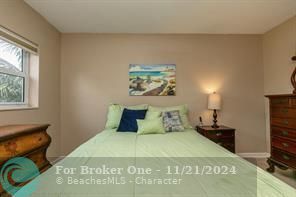 For Sale: $169,900 (2 beds, 2 baths, 940 Square Feet)