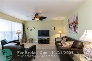 For Sale: $169,900 (2 beds, 2 baths, 940 Square Feet)