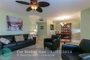 For Sale: $169,900 (2 beds, 2 baths, 940 Square Feet)