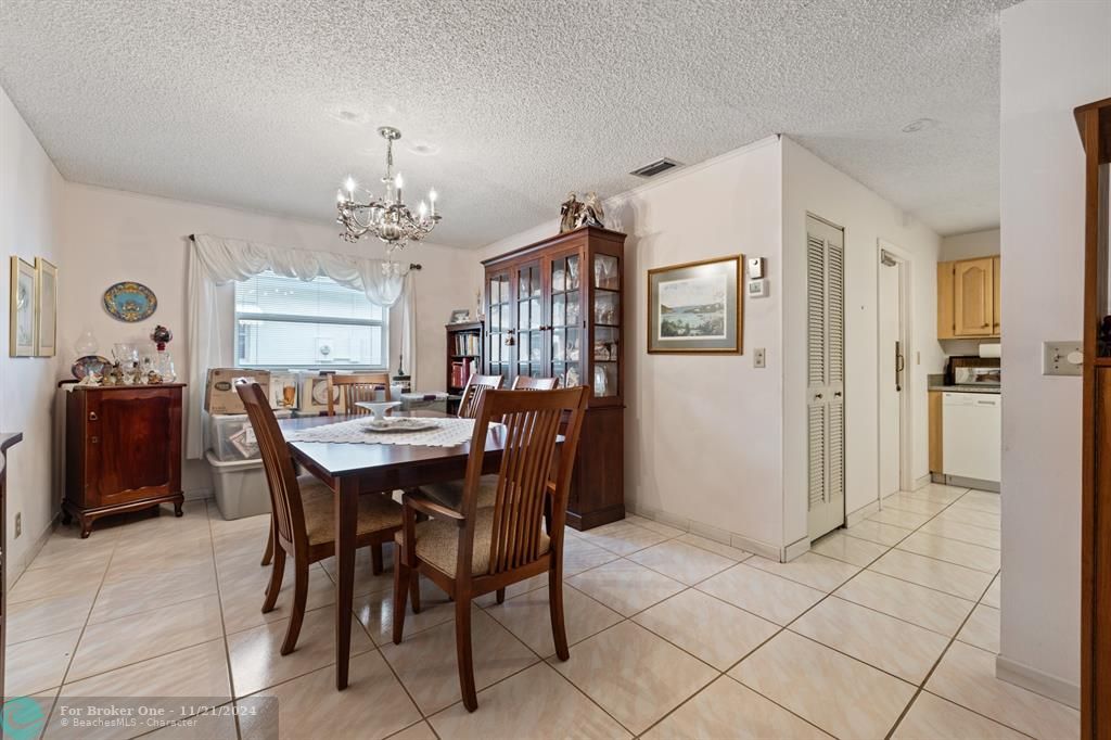 For Sale: $354,000 (2 beds, 2 baths, 1618 Square Feet)