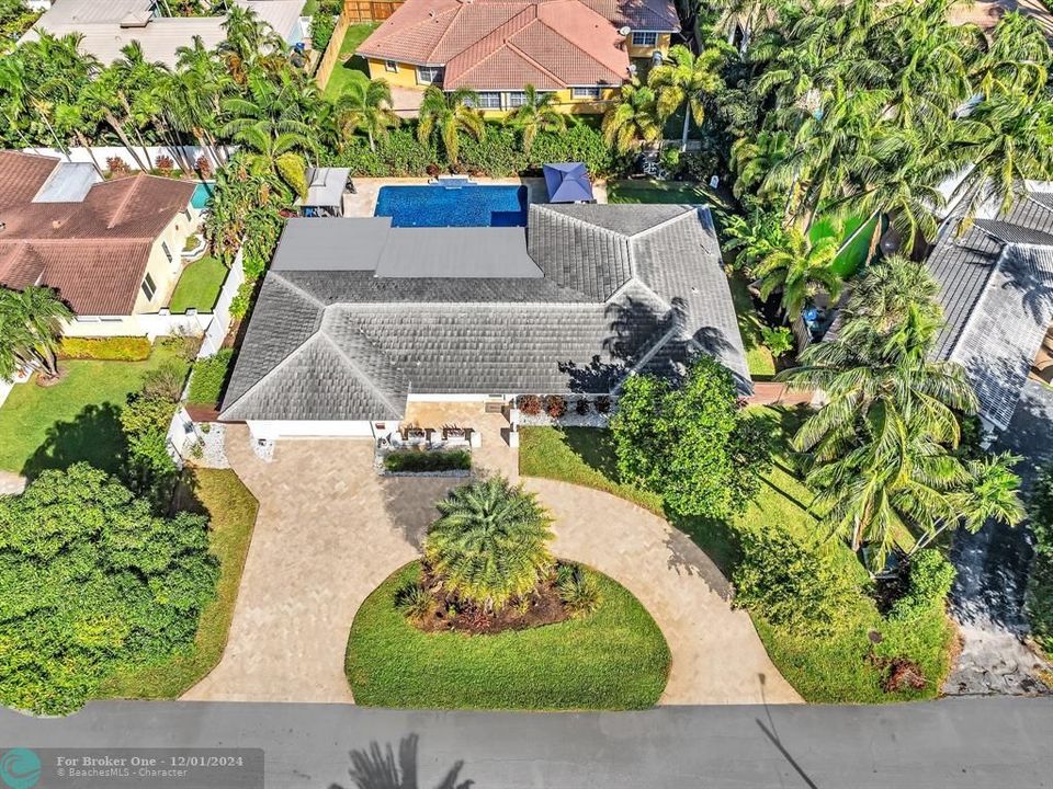 En Venta: $1,695,000 (3 camas, 2 baños, 2507 Pies cuadrados)