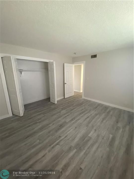 For Rent: $2,100 (2 beds, 2 baths, 1090 Square Feet)