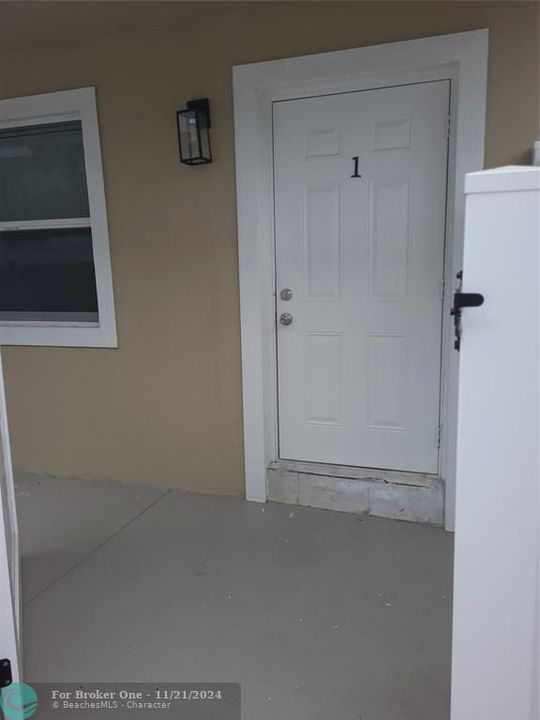 For Sale: $2,000 (2 beds, 1 baths, 1000 Square Feet)