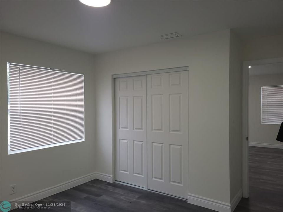 For Sale: $2,000 (2 beds, 1 baths, 1000 Square Feet)