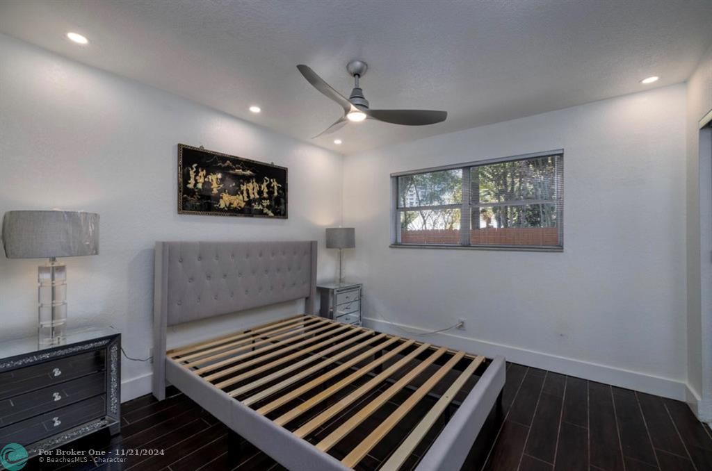 For Rent: $2,150 (2 beds, 1 baths, 620 Square Feet)