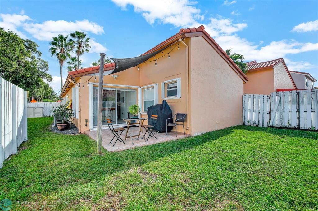 For Sale: $519,900 (4 beds, 2 baths, 1348 Square Feet)