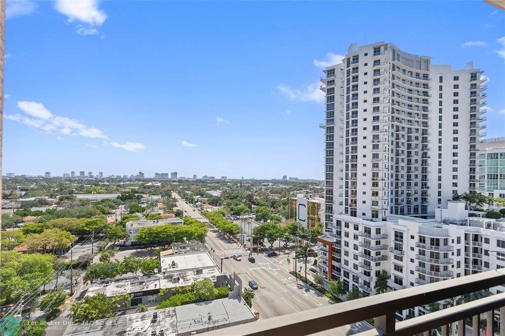 For Sale: $519,000 (2 beds, 2 baths, 1228 Square Feet)