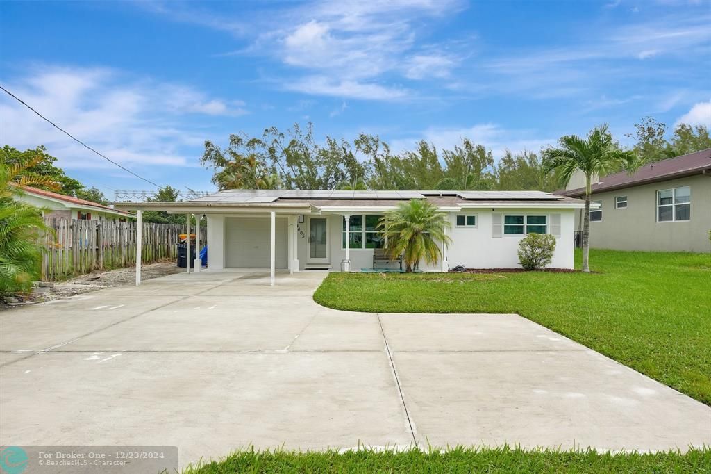 Active With Contract: $895,000 (3 beds, 2 baths, 1640 Square Feet)