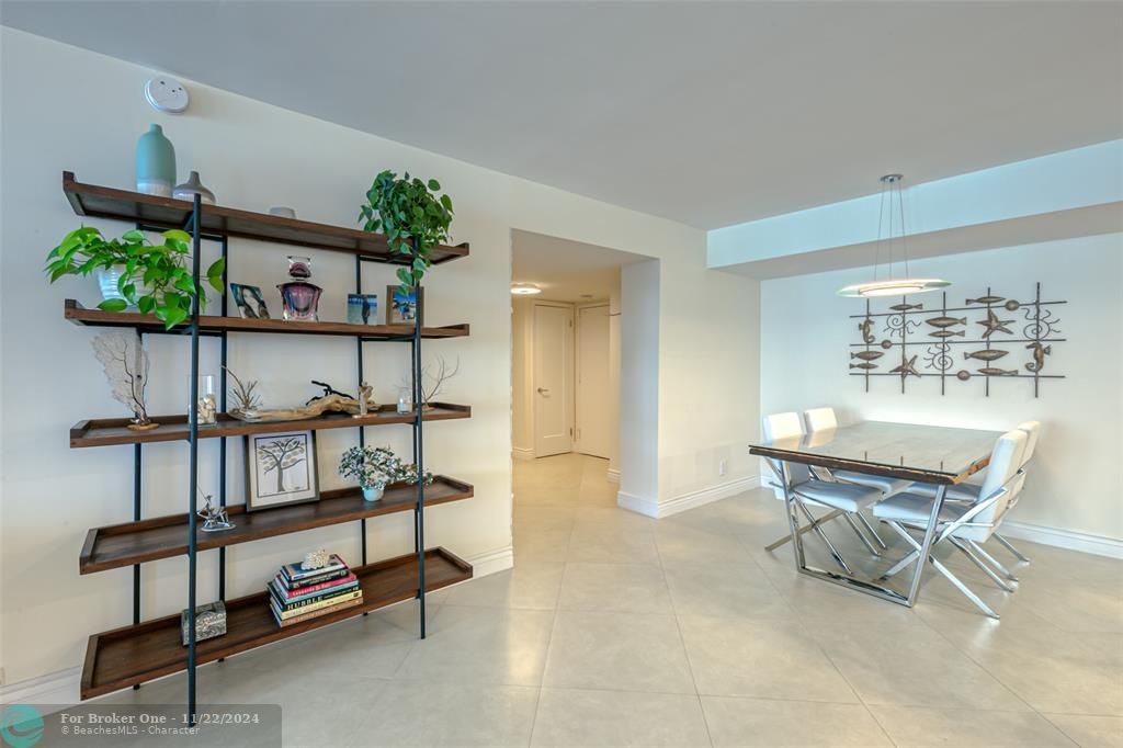 For Sale: $875,000 (2 beds, 2 baths, 1559 Square Feet)