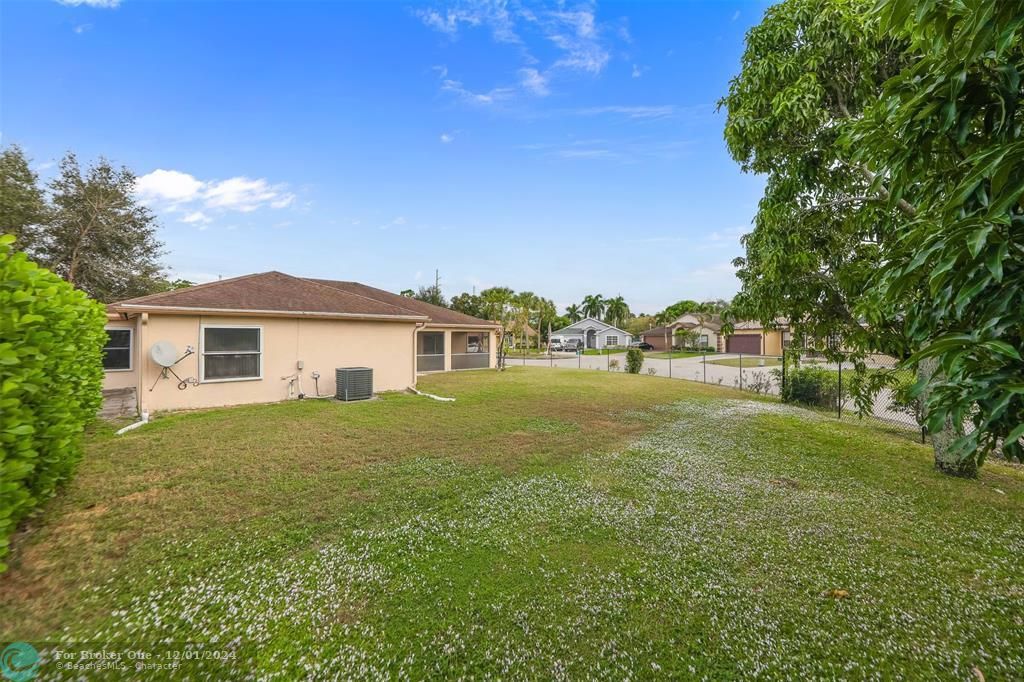 For Sale: $599,000 (4 beds, 2 baths, 2190 Square Feet)