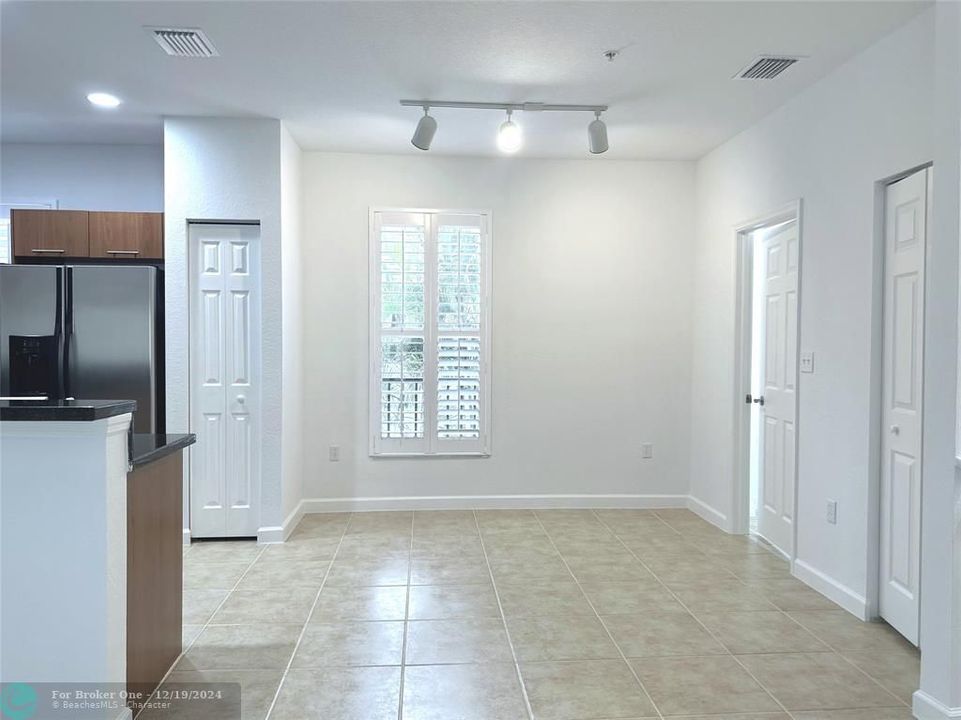 For Rent: $3,100 (2 beds, 2 baths, 1455 Square Feet)