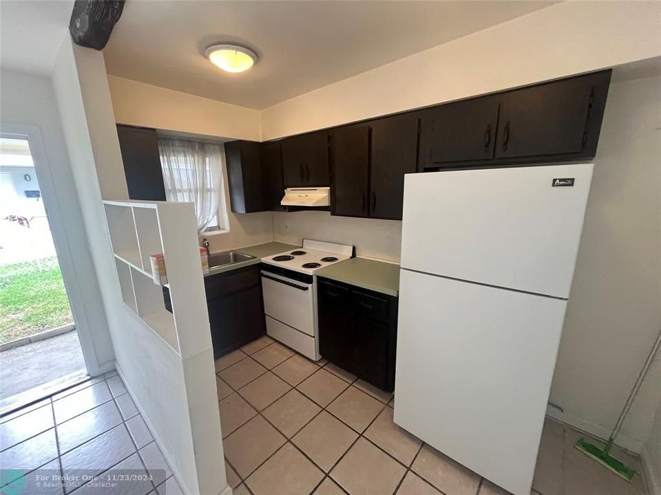 For Sale: $1,500 (1 beds, 1 baths, 620 Square Feet)