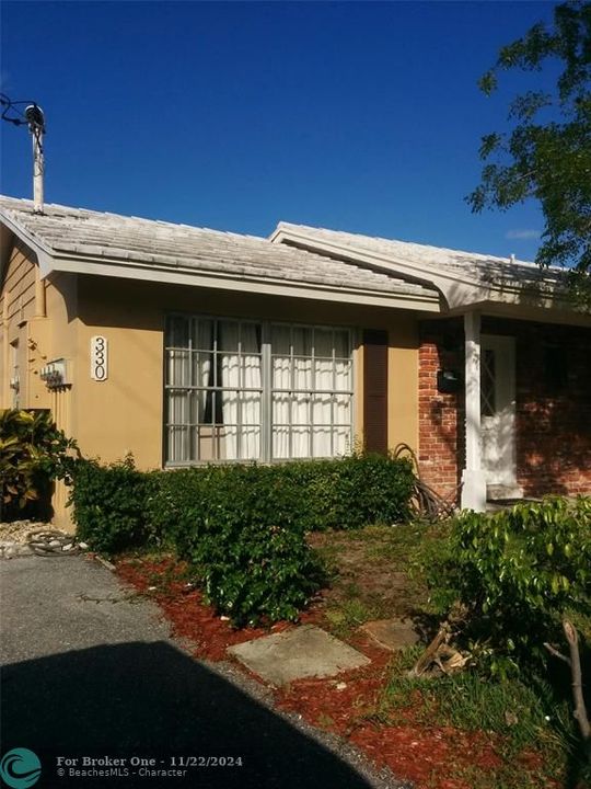 For Sale: $1,750 (2 beds, 1 baths, 800 Square Feet)