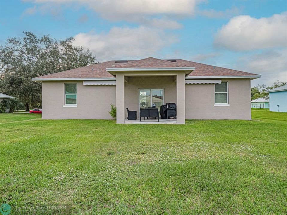 For Sale: $362,000 (3 beds, 2 baths, 1308 Square Feet)