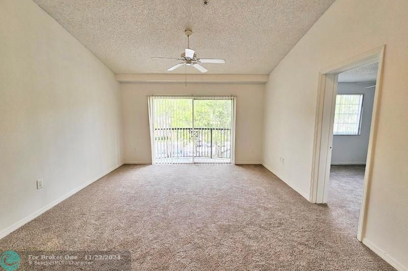 For Rent: $1,900 (2 beds, 2 baths, 1021 Square Feet)