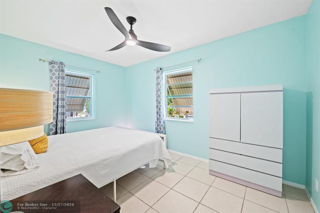 For Sale: $555,000 (3 beds, 1 baths, 1154 Square Feet)