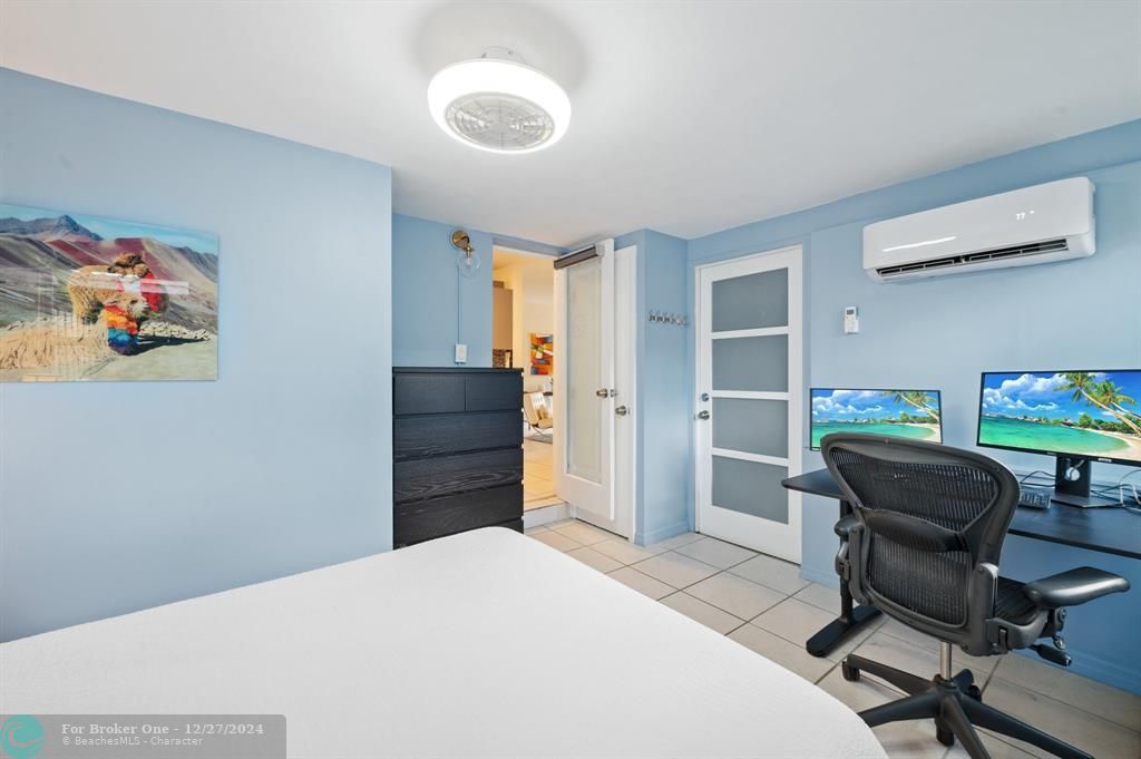 For Sale: $555,000 (3 beds, 1 baths, 1154 Square Feet)