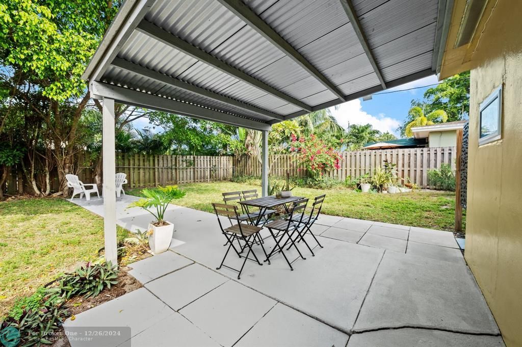 For Sale: $555,000 (3 beds, 1 baths, 1154 Square Feet)