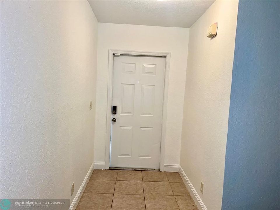 For Rent: $3,800 (4 beds, 2 baths, 1790 Square Feet)