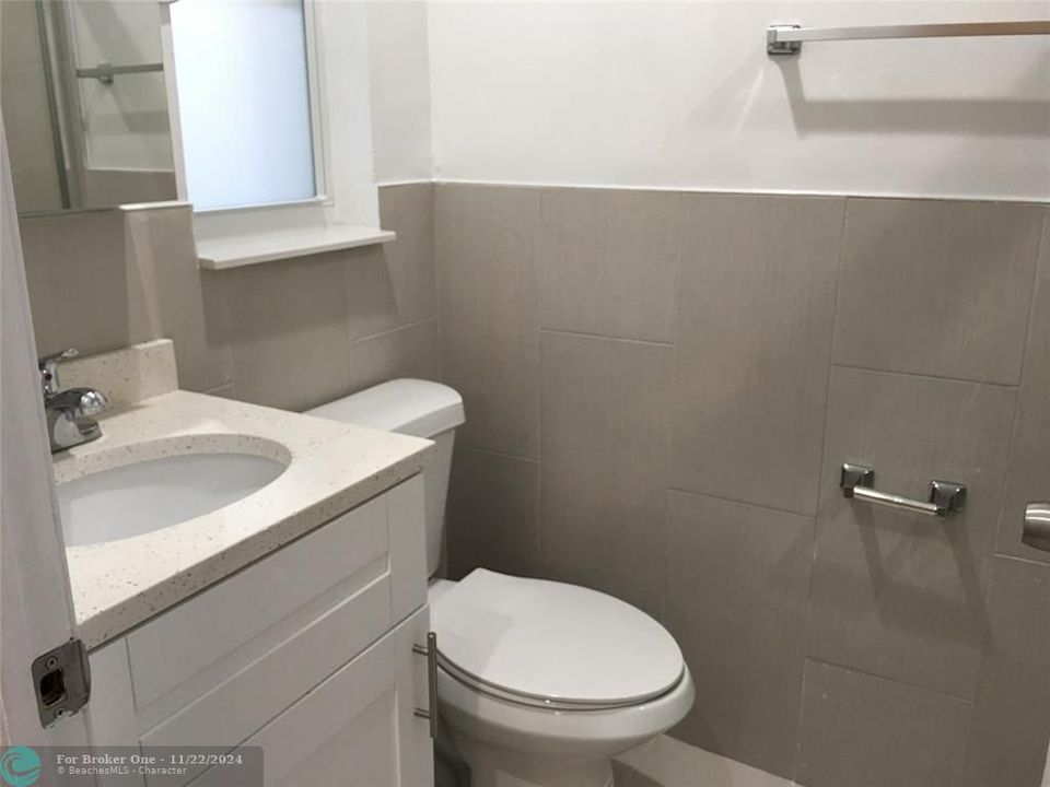 For Sale: $1,550 (1 beds, 1 baths, 0 Square Feet)