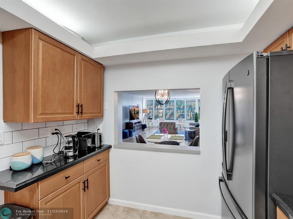 For Sale: $484,500 (2 beds, 1 baths, 1310 Square Feet)