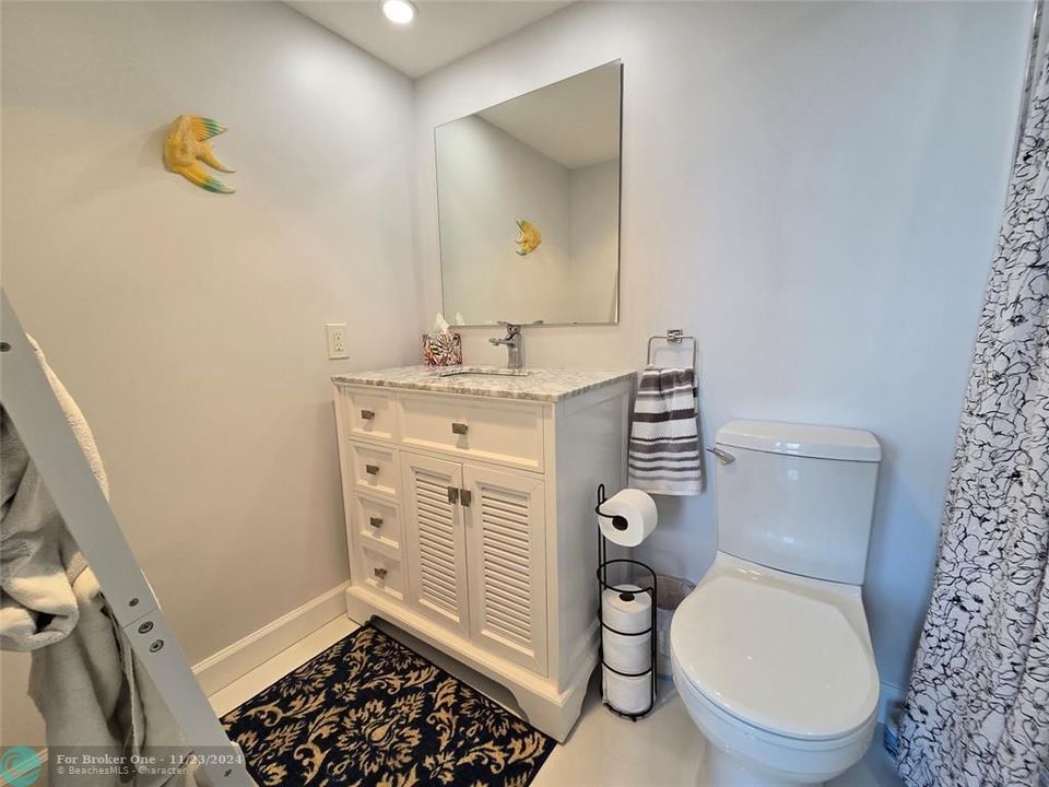 For Sale: $349,000 (2 beds, 2 baths, 1190 Square Feet)