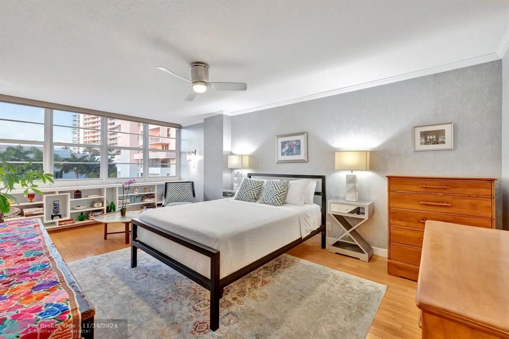 For Sale: $298,000 (2 beds, 2 baths, 1491 Square Feet)