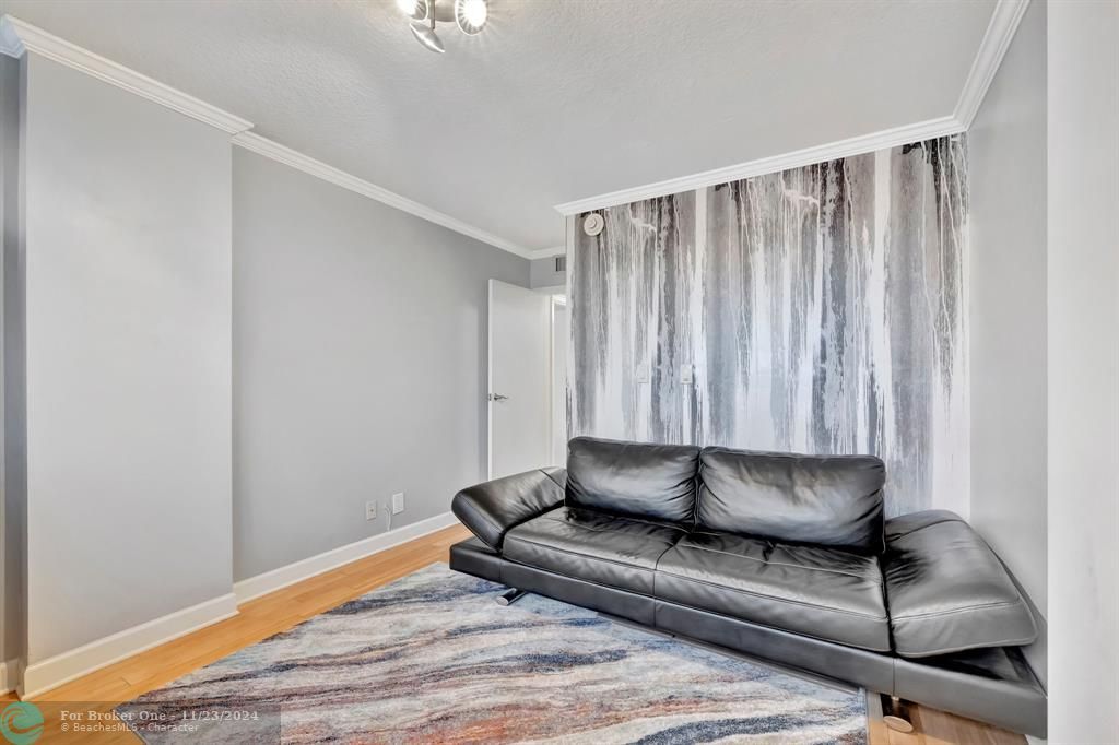 For Sale: $298,000 (2 beds, 2 baths, 1491 Square Feet)