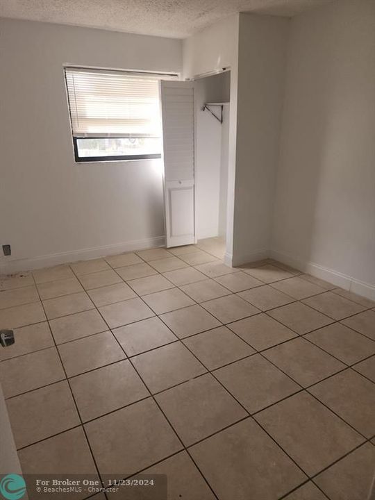 For Rent: $2,650 (3 beds, 2 baths, 1064 Square Feet)