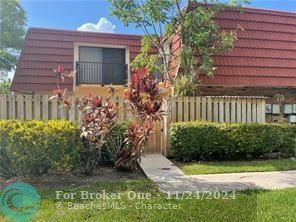 For Sale: $419,000 (2 beds, 2 baths, 1372 Square Feet)