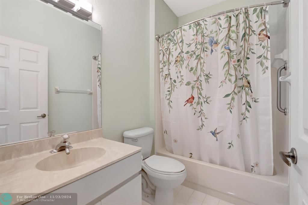 For Sale: $549,900 (3 beds, 2 baths, 2264 Square Feet)