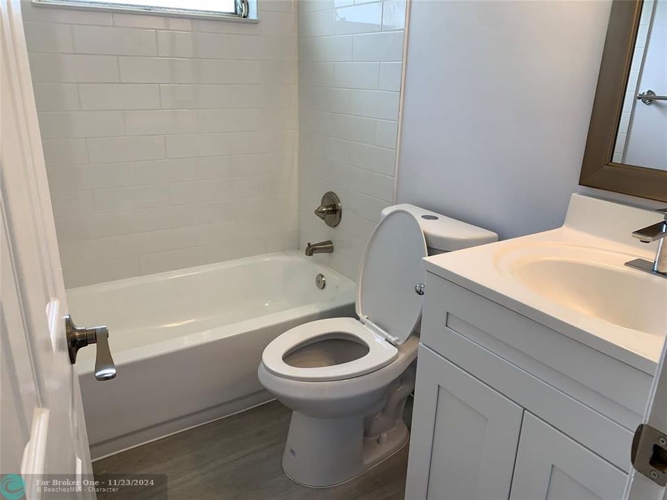 For Sale: $419,900 (3 beds, 1 baths, 1000 Square Feet)