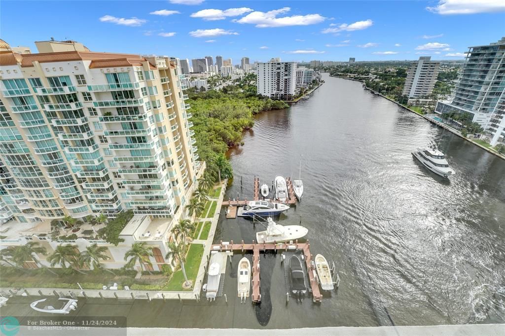 For Sale: $1,695,000 (3 beds, 2 baths, 2498 Square Feet)