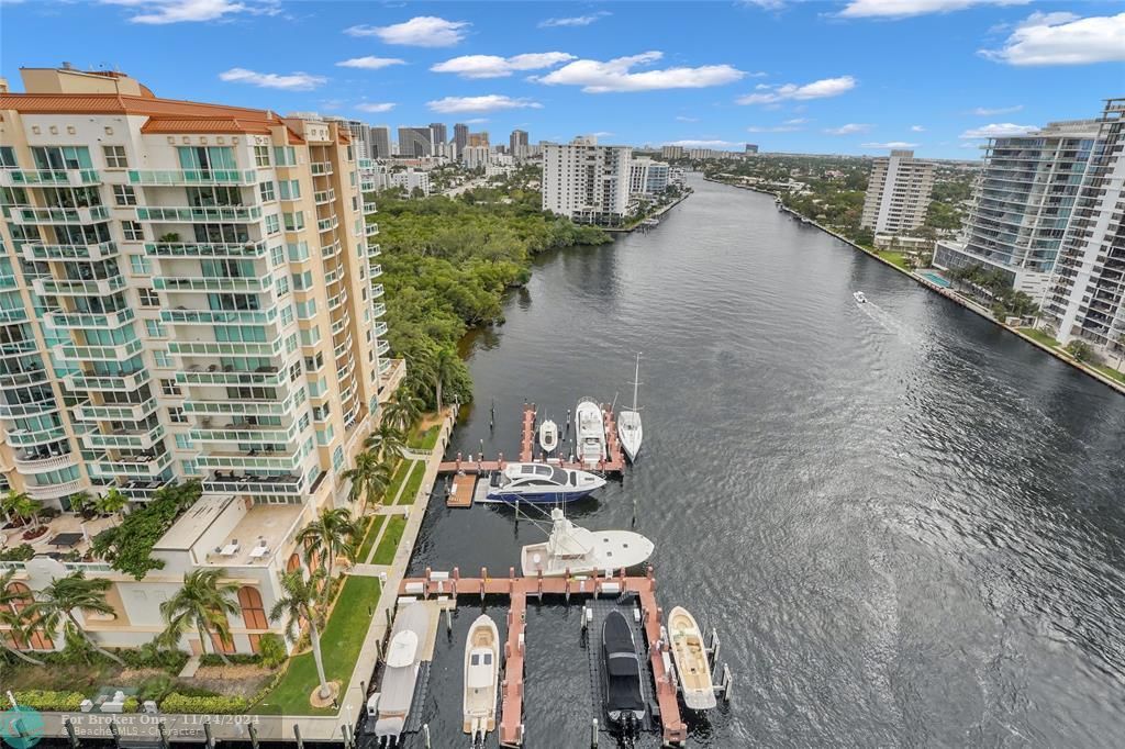 For Sale: $1,695,000 (3 beds, 2 baths, 2498 Square Feet)