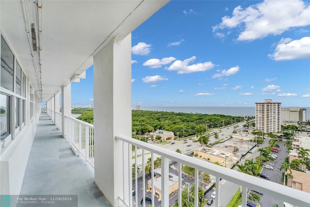 For Sale: $1,695,000 (3 beds, 2 baths, 2498 Square Feet)