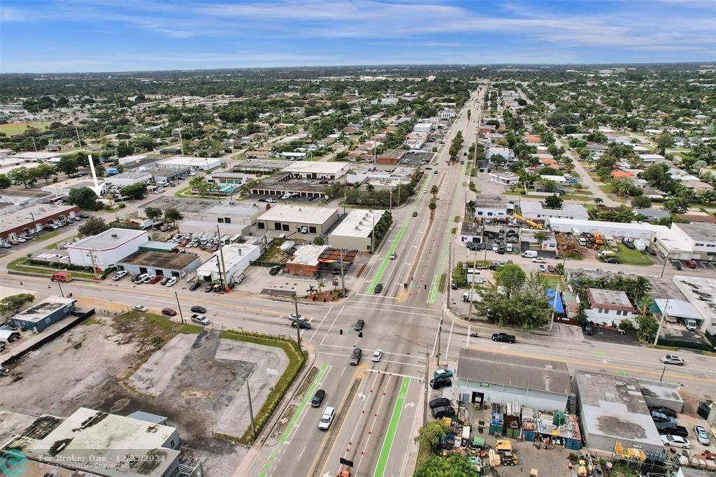 Active With Contract: $330,000 (2 beds, 1 baths, 700 Square Feet)