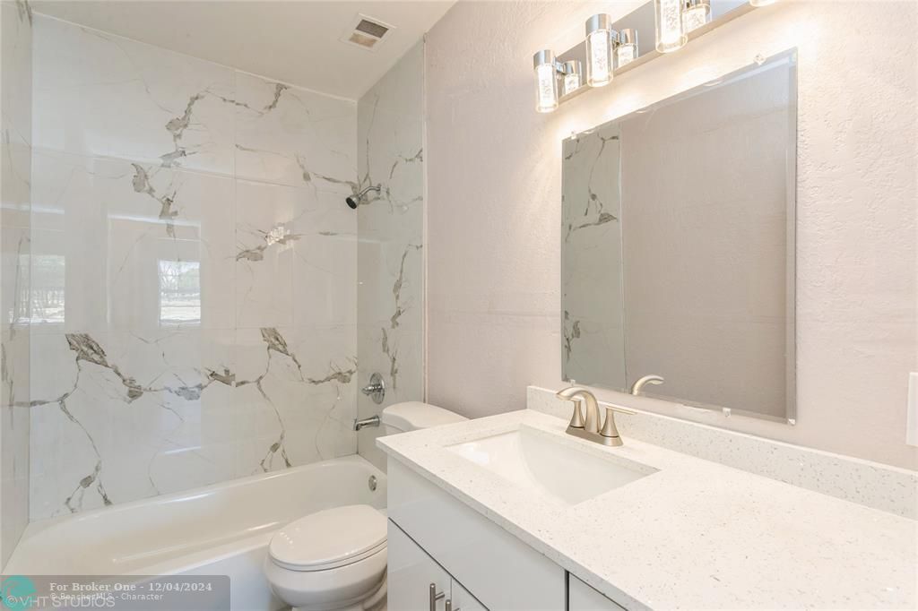 For Sale: $369,900 (3 beds, 1 baths, 1569 Square Feet)