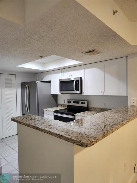 For Rent: $2,600 (2 beds, 2 baths, 1246 Square Feet)