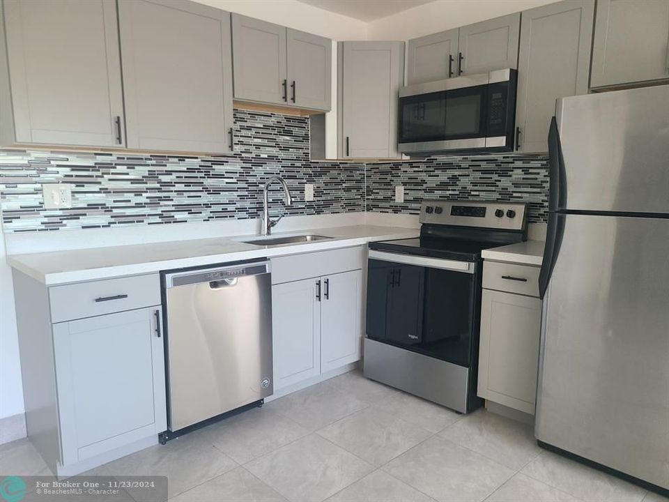 For Rent: $2,100 (2 beds, 2 baths, 9382 Square Feet)