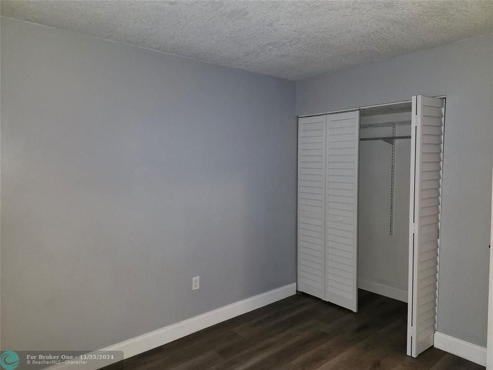 For Rent: $3,190 (3 beds, 2 baths, 1242 Square Feet)