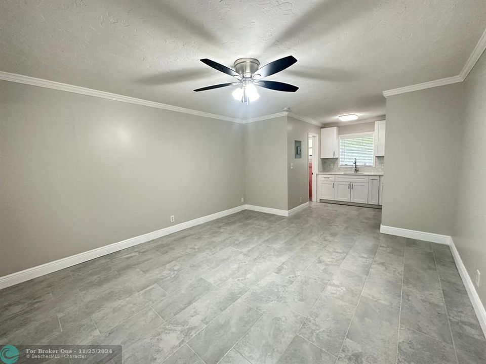 For Rent: $1,750 (1 beds, 1 baths, 2104 Square Feet)