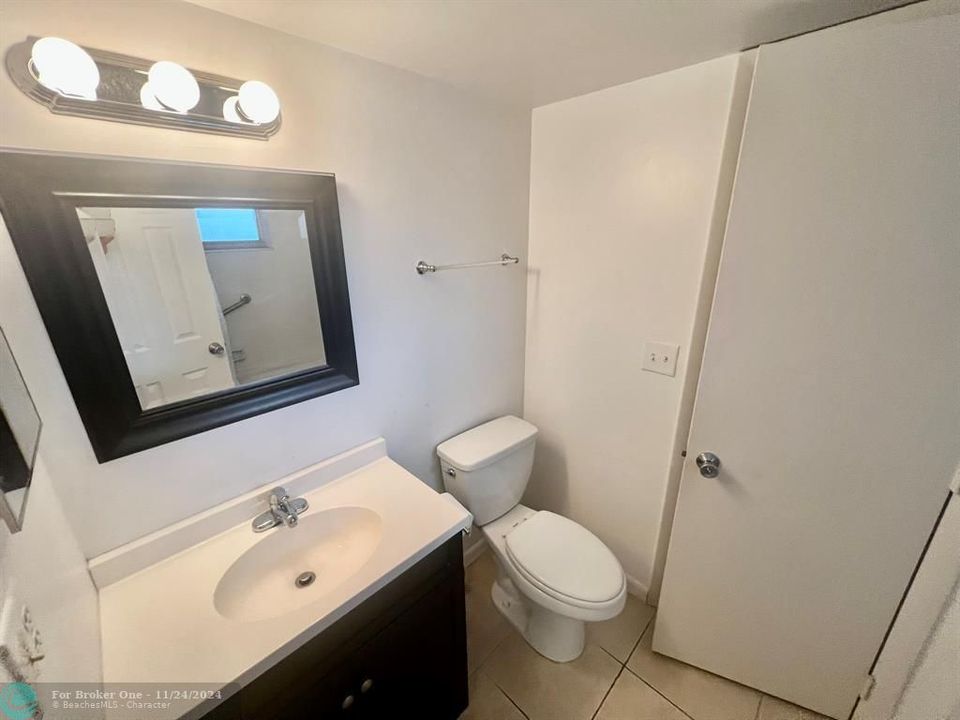 For Sale: $264,900 (2 beds, 2 baths, 980 Square Feet)